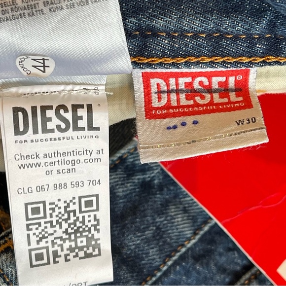 DIESEL 1969 D-Ebbey 09G92 Slim Fit Low Waist Bootcut Jeans Size 30 - Picture 10 of 14